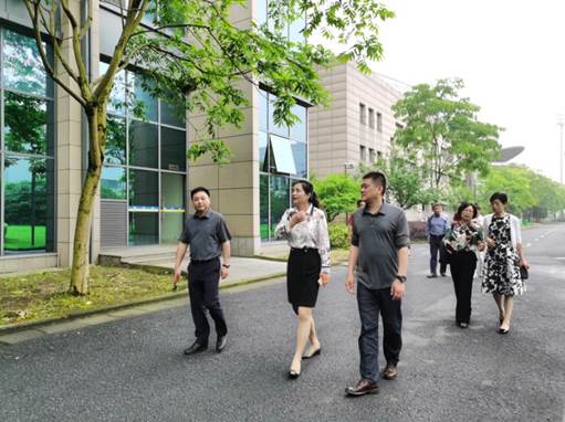 说明:C:\DOCUME~1\ADMINI~1\LOCALS~1\Temp\WeChat Files\a2e925f7b859969e8b9ffe093f56084.jpg